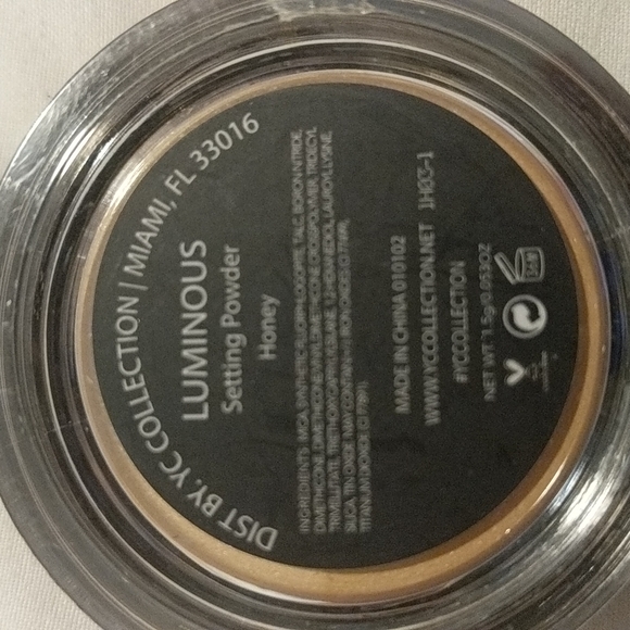 NWT Setting Powder - Picture 2 of 2
